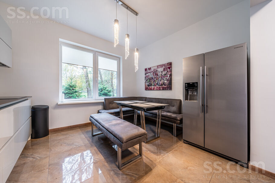 Basu, Rīga — maja