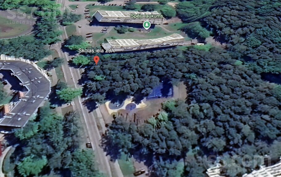 Skolas 29a, Jūrmala — zeme