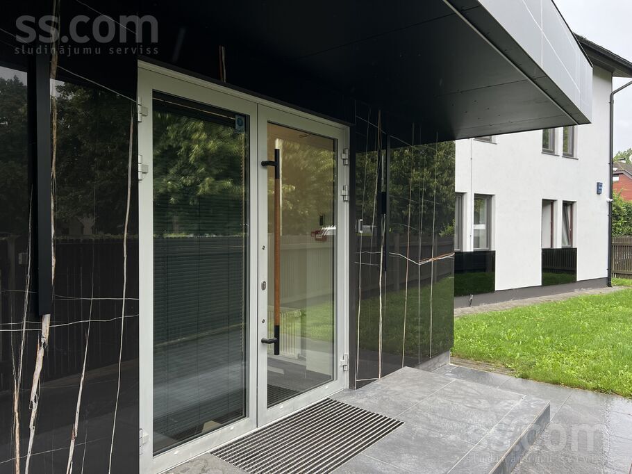 Zvejnieku 1 k-14, Rīga — maja