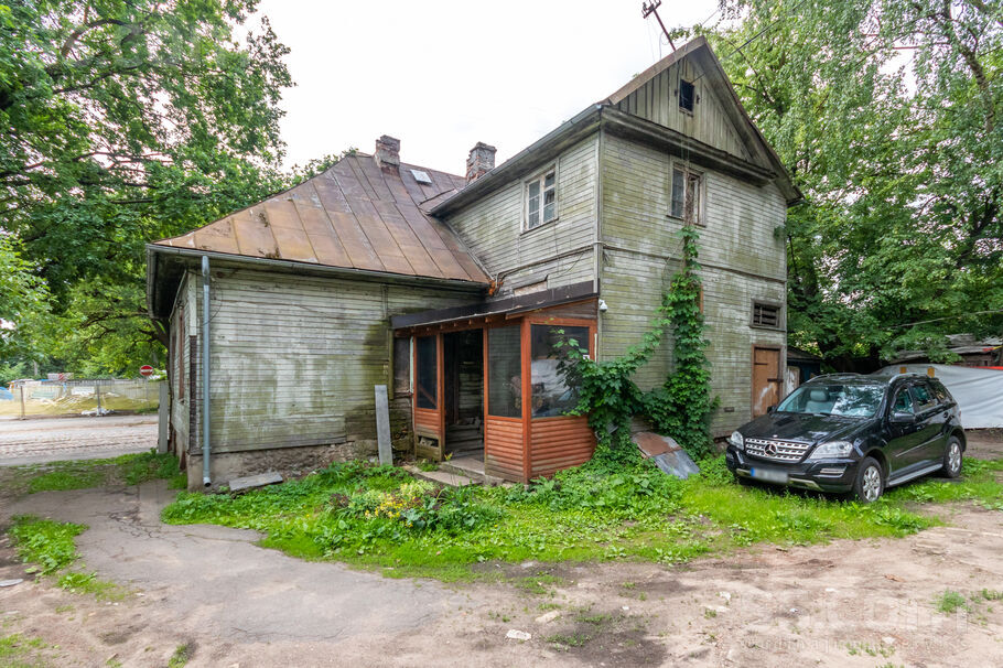 Latgales 99, Rīga — maja