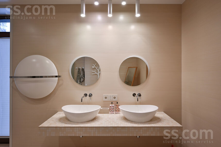 Katrinas 8, Baltezers, Rīgas rajons, Garkalnes nov. — maja