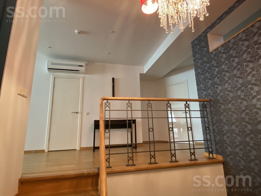 Melluzu prospects 77, Jūrmala — dzivoklis