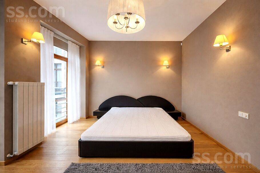 Raiņa bulv. 2, Rīga — dzivoklis