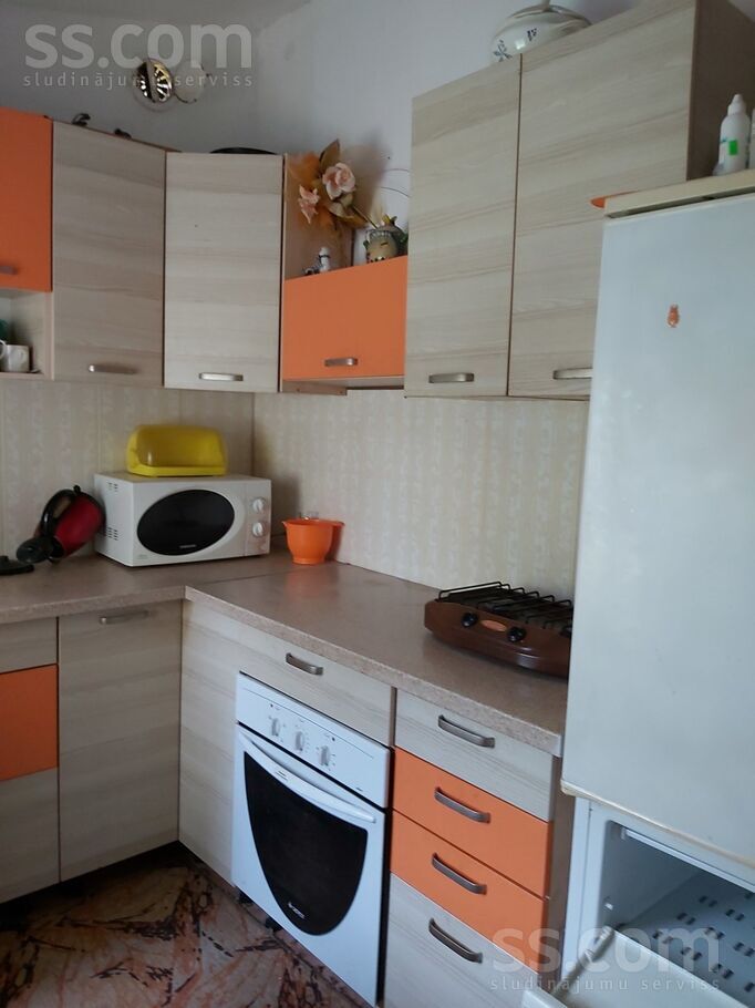 Zemeņu 11, Ķīšupe 2, Rīgas rajons, Saulkrastu l. t. — maja