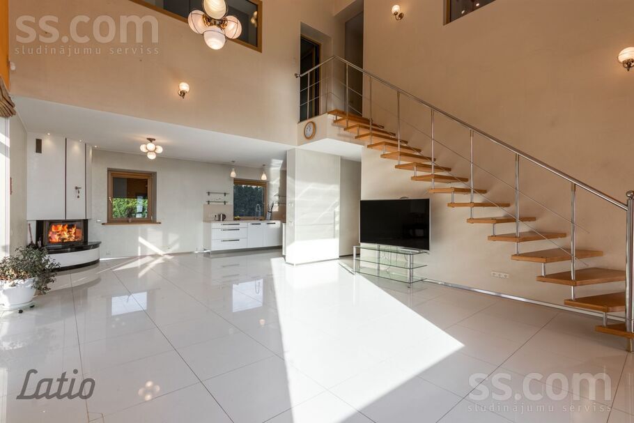 Ošu 20, Mežāres, Babītes pag. — maja