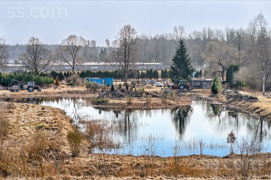 Vakarvēji, Skujnieki, Rīgas rajons, Ķekavas pag. — zeme