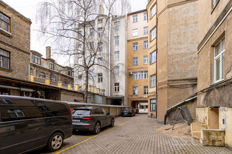 Brīvības 84, Rīga — dzivoklis