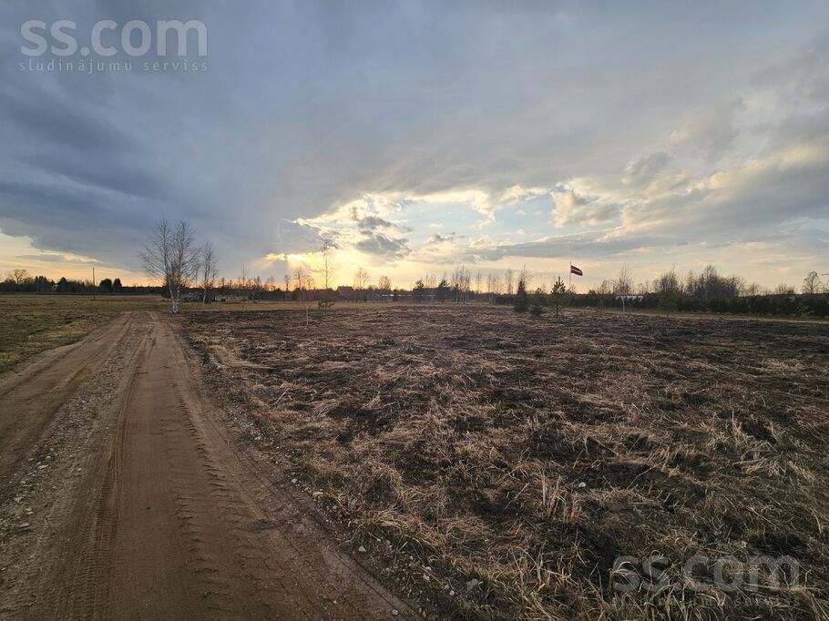 Dāvīšu ceļš 1, Inčukalns, Rīgas rajons, Inčukalna nov. — zeme