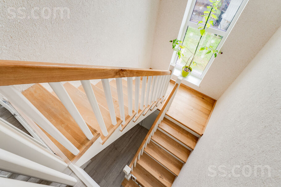 Cālīši, Jelgava un raj., Jelgava — maja