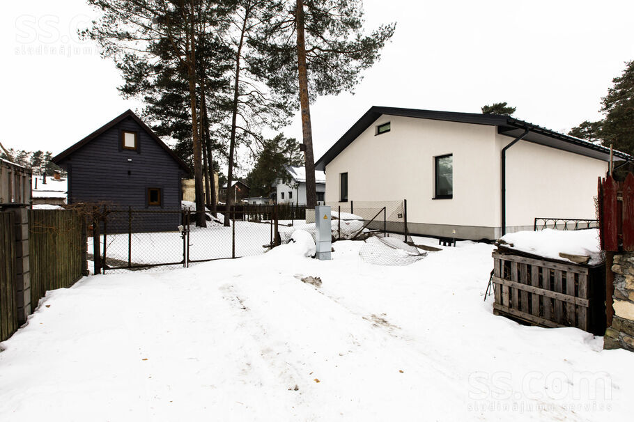 Ceriņkrūmu iela 23, Carnikava, Rīgas rajons, Carnikavas nov. — maja