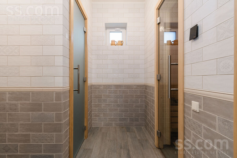 Ezerparka iela, Berģi, Rīgas rajons, Garkalnes nov. — maja