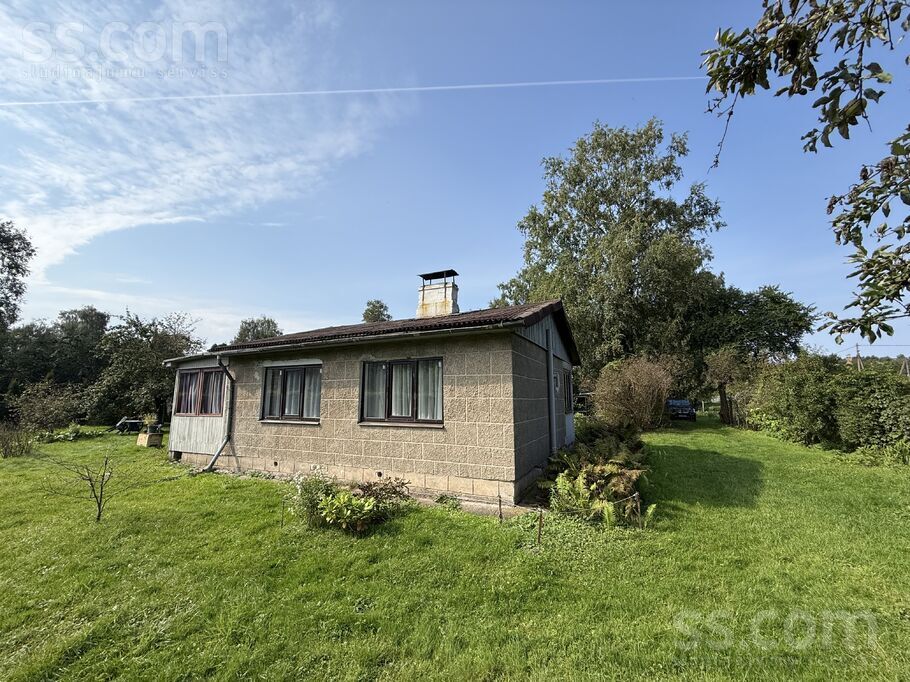 Liliyu 48, Garupe, Rīgas rajons, Carnikavas nov. — maja