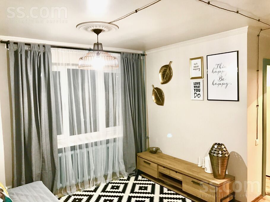 Dzelzavas 13, Rīga — dzivoklis