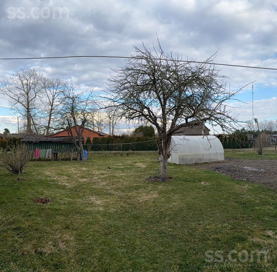Strazdu iela 10, Zālīte, Bauska un raj., Iecavas nov. — maja