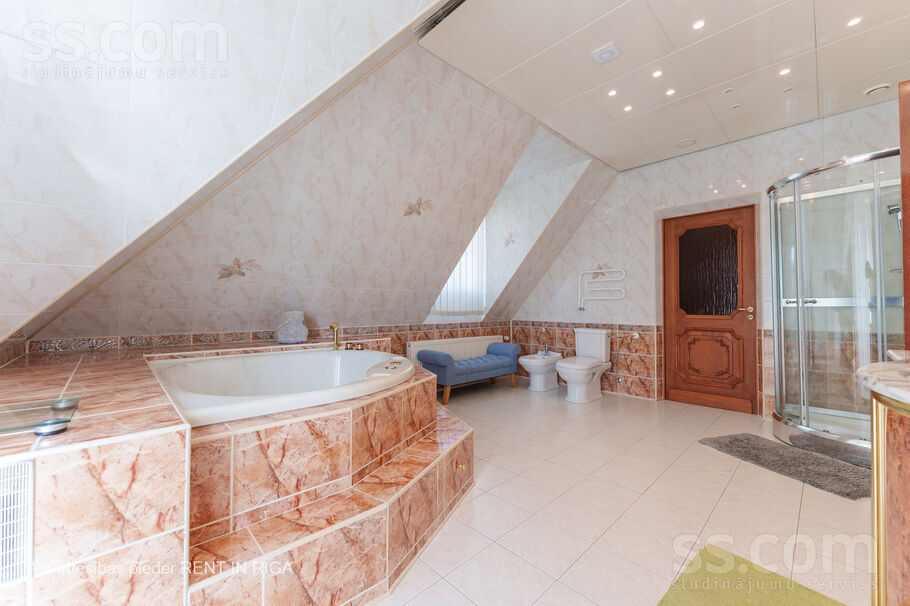 Kalna 11, Rīgas rajons, Sigulda — maja