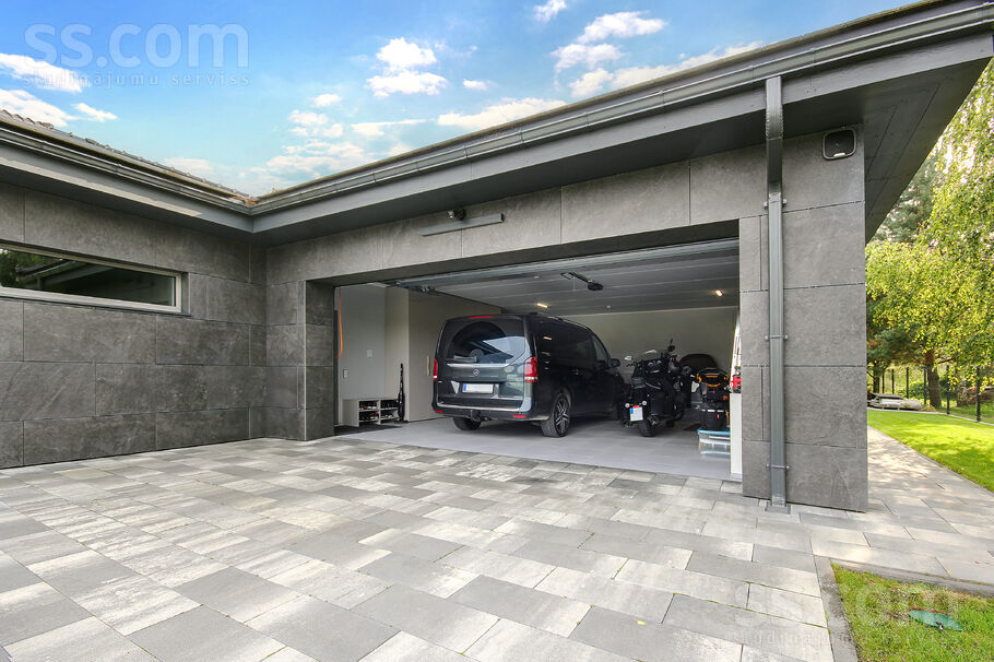 Sebru, Sēbruciems, Rīgas rajons, Babītes pag. — maja