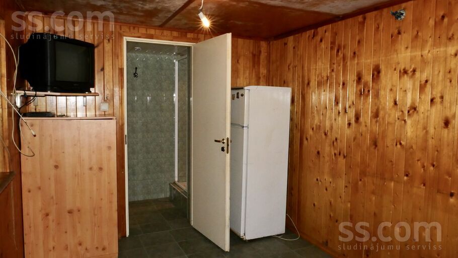 Dārziņu Dīķu iela 3, Ogre un raj., Ogre — maja