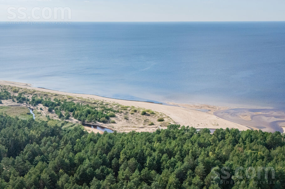 Ladiņu iela 5, Lilaste, Rīgas rajons, Saulkrastu l. t. — maja