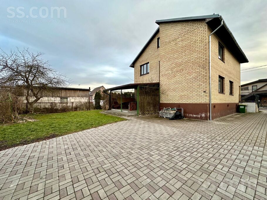 Lakstīgalu 3, Vālodzes, Rīgas rajons, Stopiņu nov. — maja