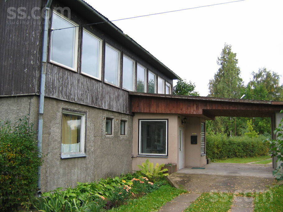 Saules iela 4, Roja, Talsi un raj., Rojas pag. — maja