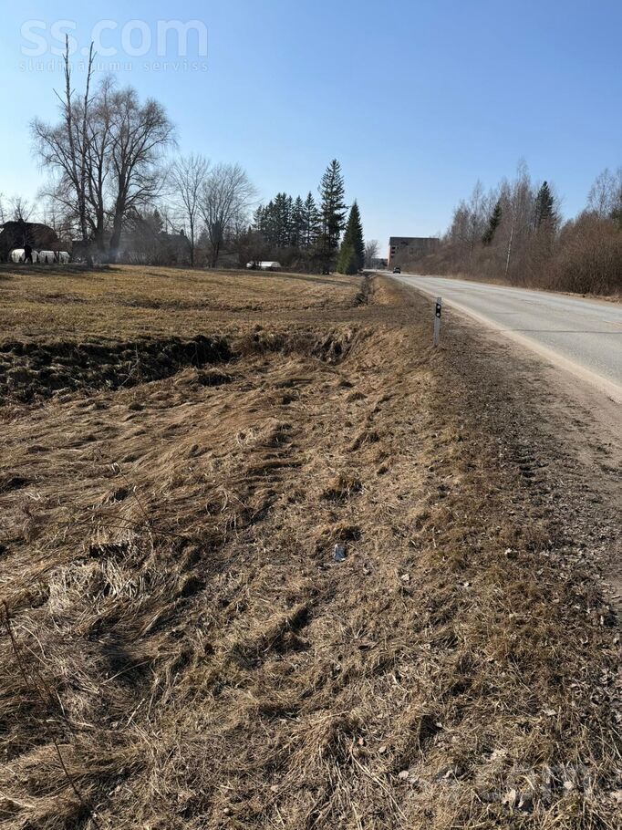 Aiviekstes iela 2, Aizkraukle un raj., Pļaviņas — zeme