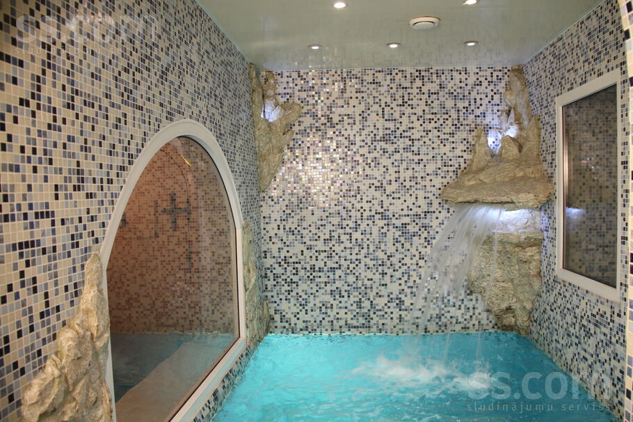 Dzegužu 1/2, Rīga, Dzegužkalns — telpa