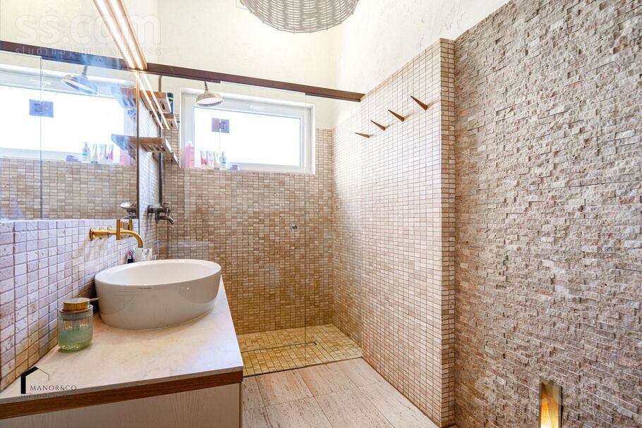 Aroniju iela 11, Dreiliņi, Rīgas rajons, Stopiņu nov. — maja