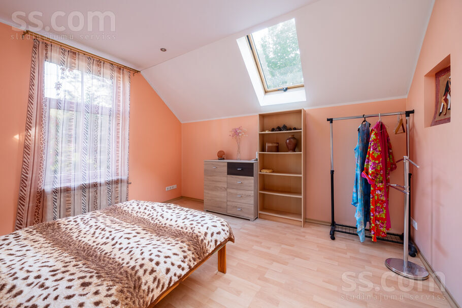 Meža prospekts 61, Jūrmala — maja