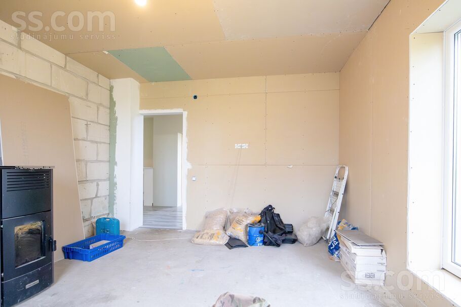 Vecpēteri, Rīgas rajons, Sigulda — maja