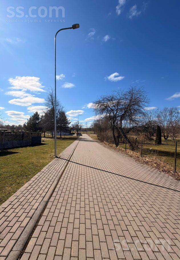 Liepu iela 13, Kocēni, Valmiera un raj., Kocēnu pag. — maja