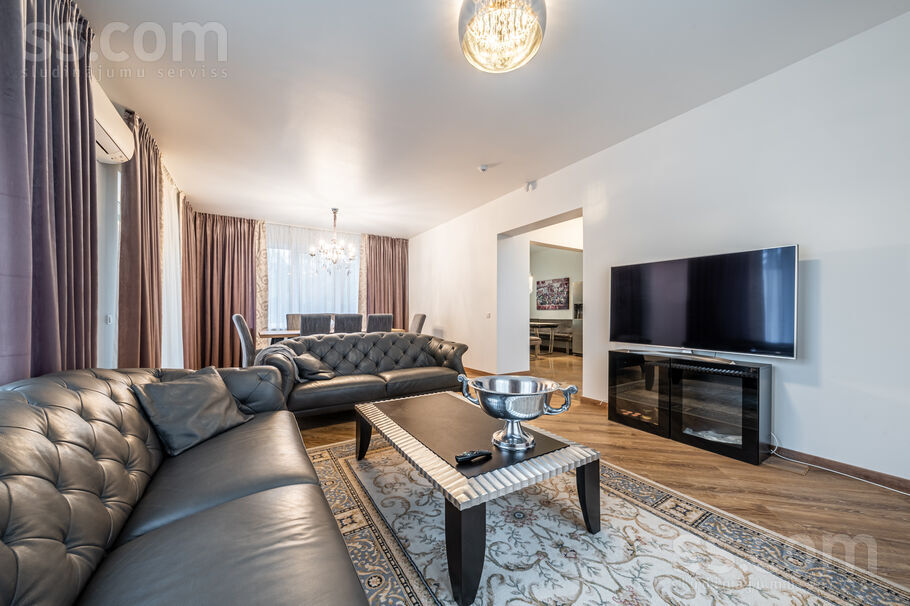 Basu, Rīga — maja