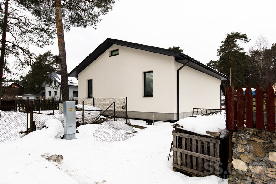 Ceriņkrūmu iela 23, Carnikava, Rīgas rajons, Carnikavas nov. — maja