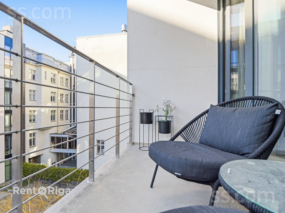 Dzirnavu 83, Rīga — dzivoklis