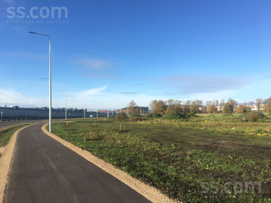 Merkeļa iela 12, Rāmava, Rīgas rajons, Ķekavas pag. — zeme