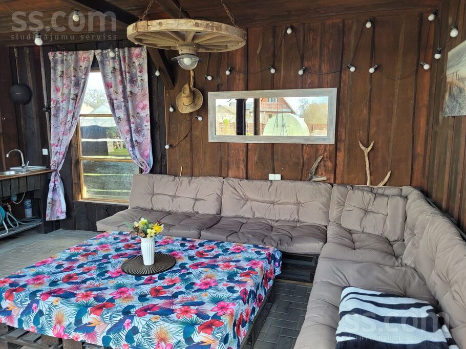 Ceriņu aleja 1, Kuldīga un raj., Kuldīga — maja