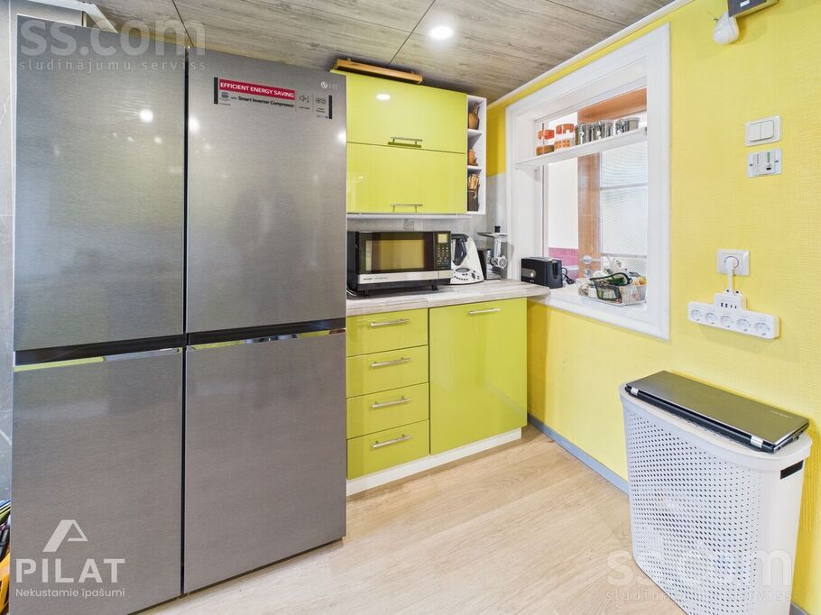 Ābeļu iela 3, Liepāja un raj., Liepāja — maja