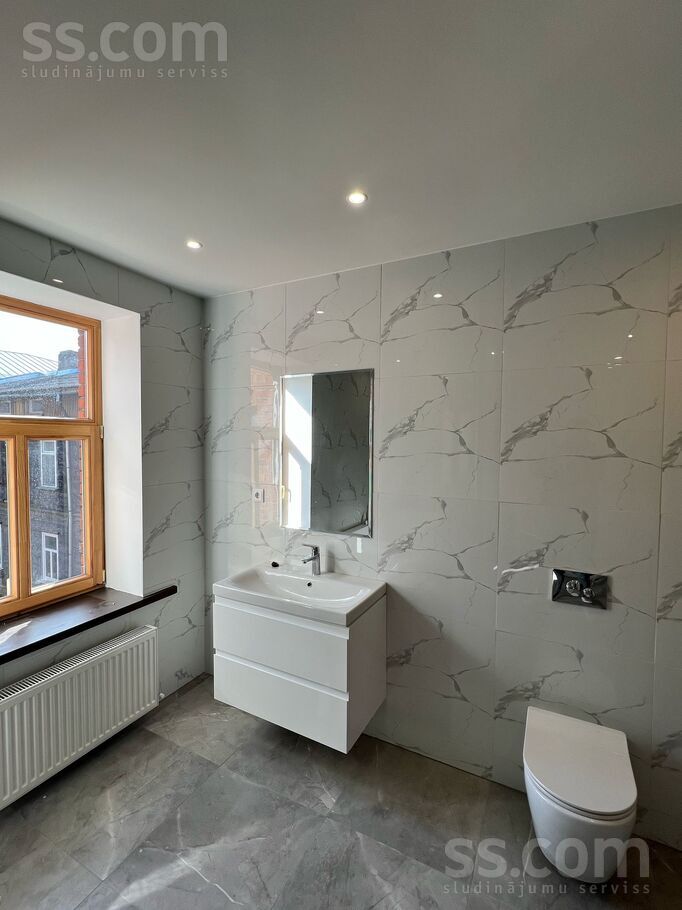 Republikas 27, Liepāja un raj., Liepāja — dzivoklis