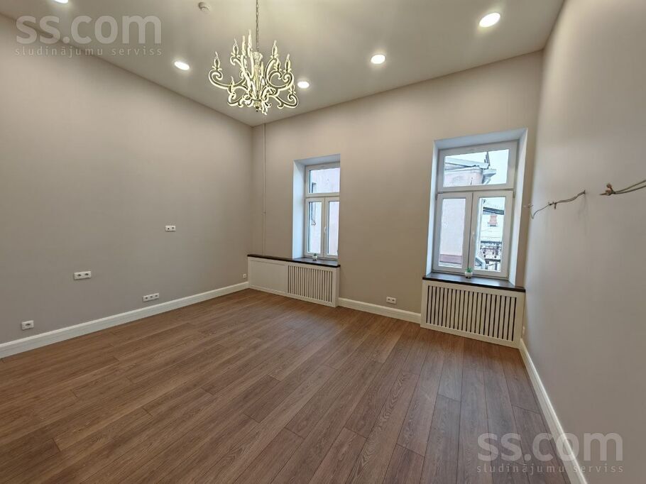 Saules 17a, Daugavpils un raj., Daugavpils — dzivoklis