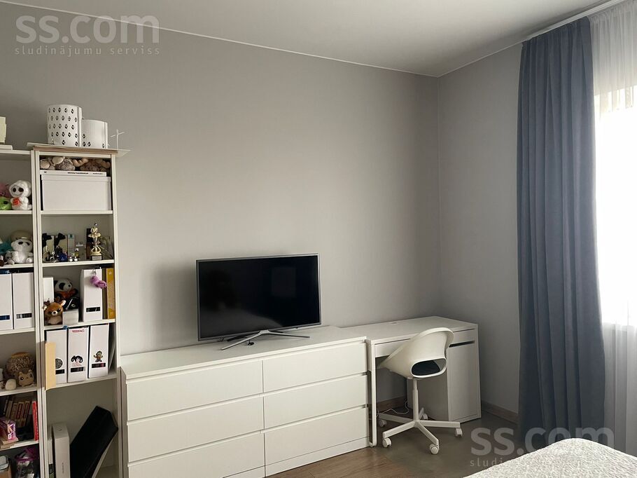 Mango iela 1 1, Mežāres, Rīgas rajons, Babītes pag. — maja