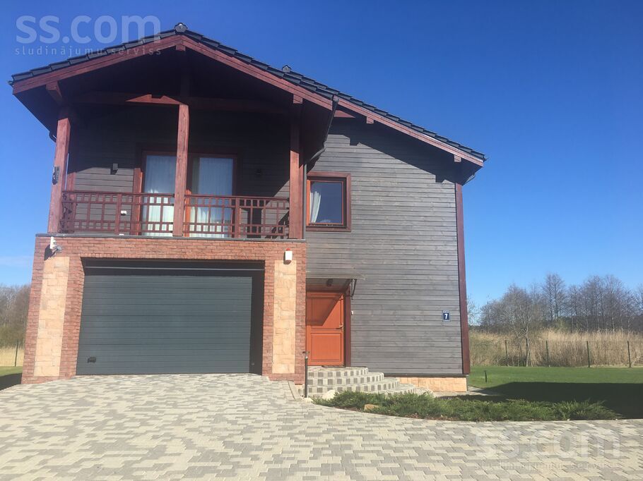 Bernātu iela 3, Jūrmala — maja