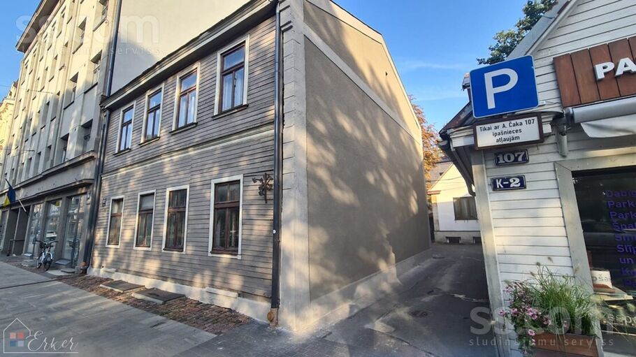 Čaka 107, Rīga — maja