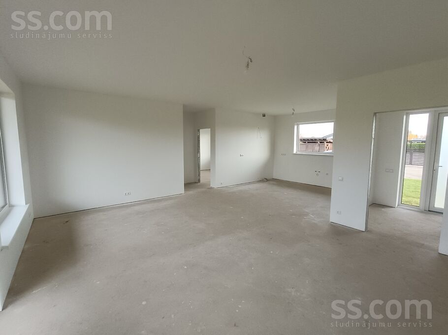 Zvejnieku iela 13, Ogre un raj., Ikšķile — maja