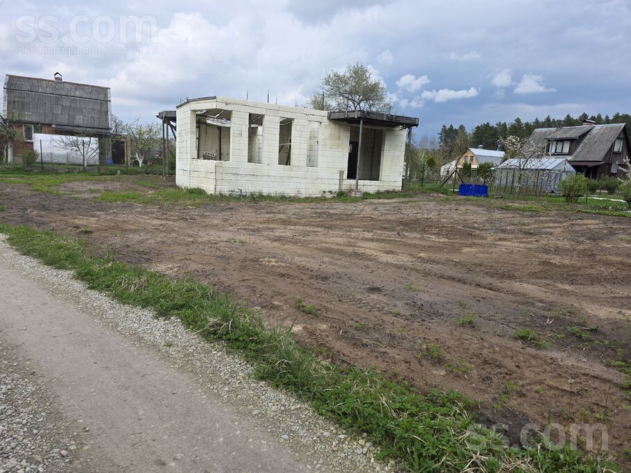 Siliņi 82, Viesturi, Jelgava un raj., Glūdas pag. — maja