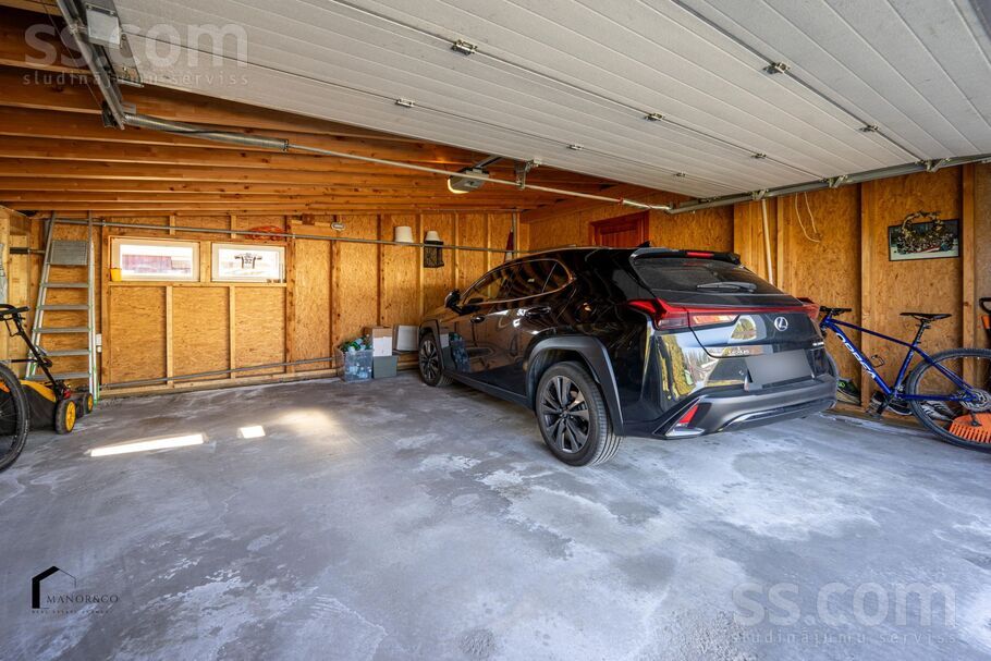 Aroniju iela 11, Dreiliņi, Rīgas rajons, Stopiņu nov. — maja