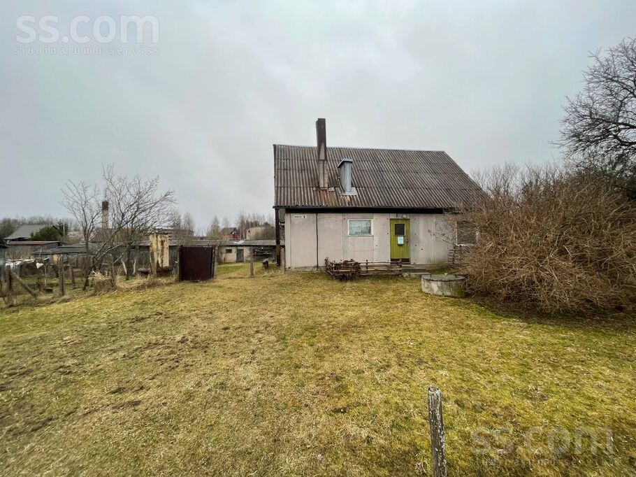 Bumbieru iela 6, Lauderi, Ludza un raj., Lauderu pag. — maja