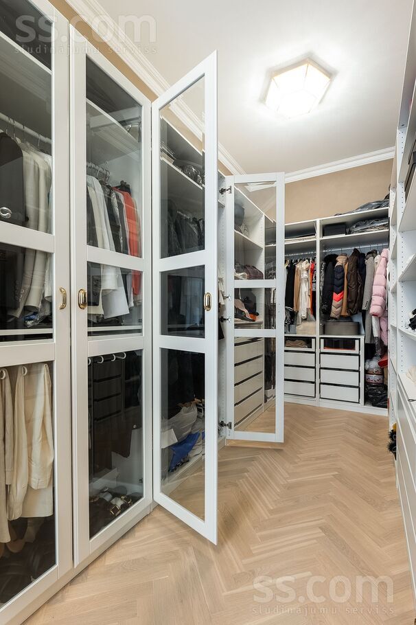 Elizabetes 22, Rīga — dzivoklis