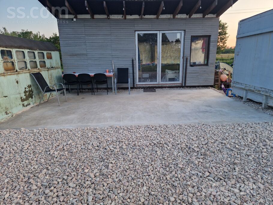 Evitas, Tīnūži, Ogre un raj., Ikšķiles l. t. — maja