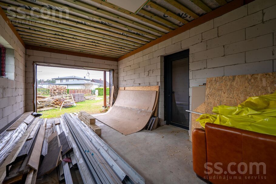 Runcīšu 3, Krogsils, Rīgas rajons, Ķekavas pag. — maja