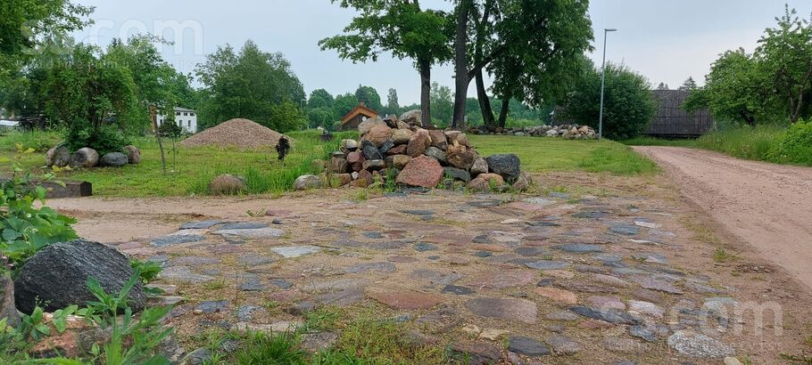 Lakstīgalu 9, Vecumnieki, Bauska un raj., Vecumnieku pag. — zeme