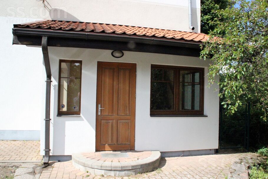 Planīcas 5b, Kuldīga un raj., Kuldīga — maja